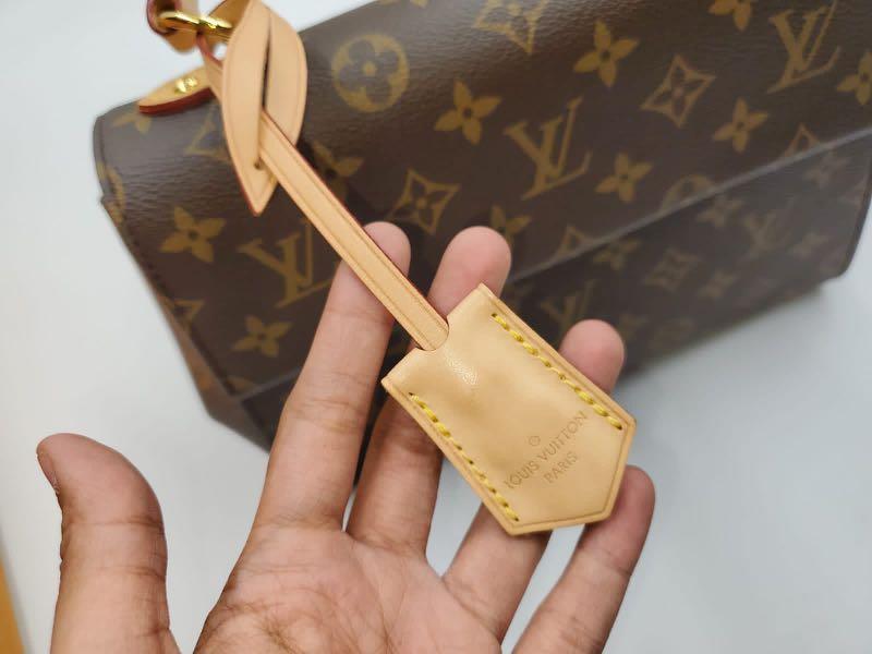 LV louis vuitton Cluny bb monogram authentic butik plaza indonesia like  new, Barang Mewah, Tas & Dompet di Carousell