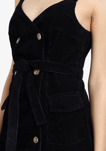 Miss selfridge black pinafore deals dress