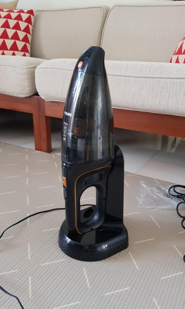 Philips Handheld Vacuum Cleaner MiniVac FC6149/61, TV & Home Appliances
