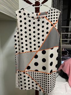 (Category: ) located in . Submitted by winniecloset (Listing ID 1111582552, Image 1). Description: .