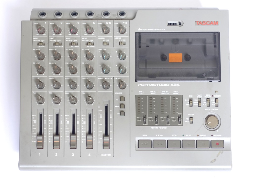 Tascam Portastudio 424 4-track cassette recorder, Audio, Portable
