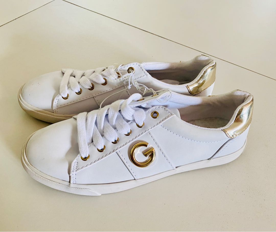 Tenis guess dorados 2025
