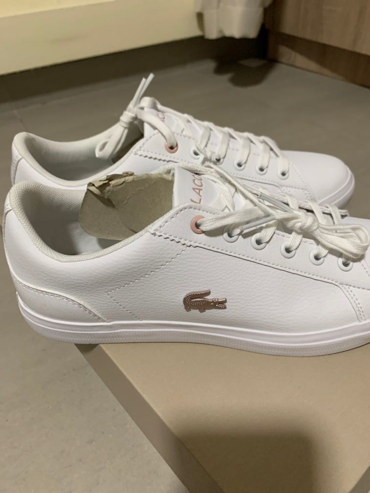 women Lacoste sneaker Uk4.5