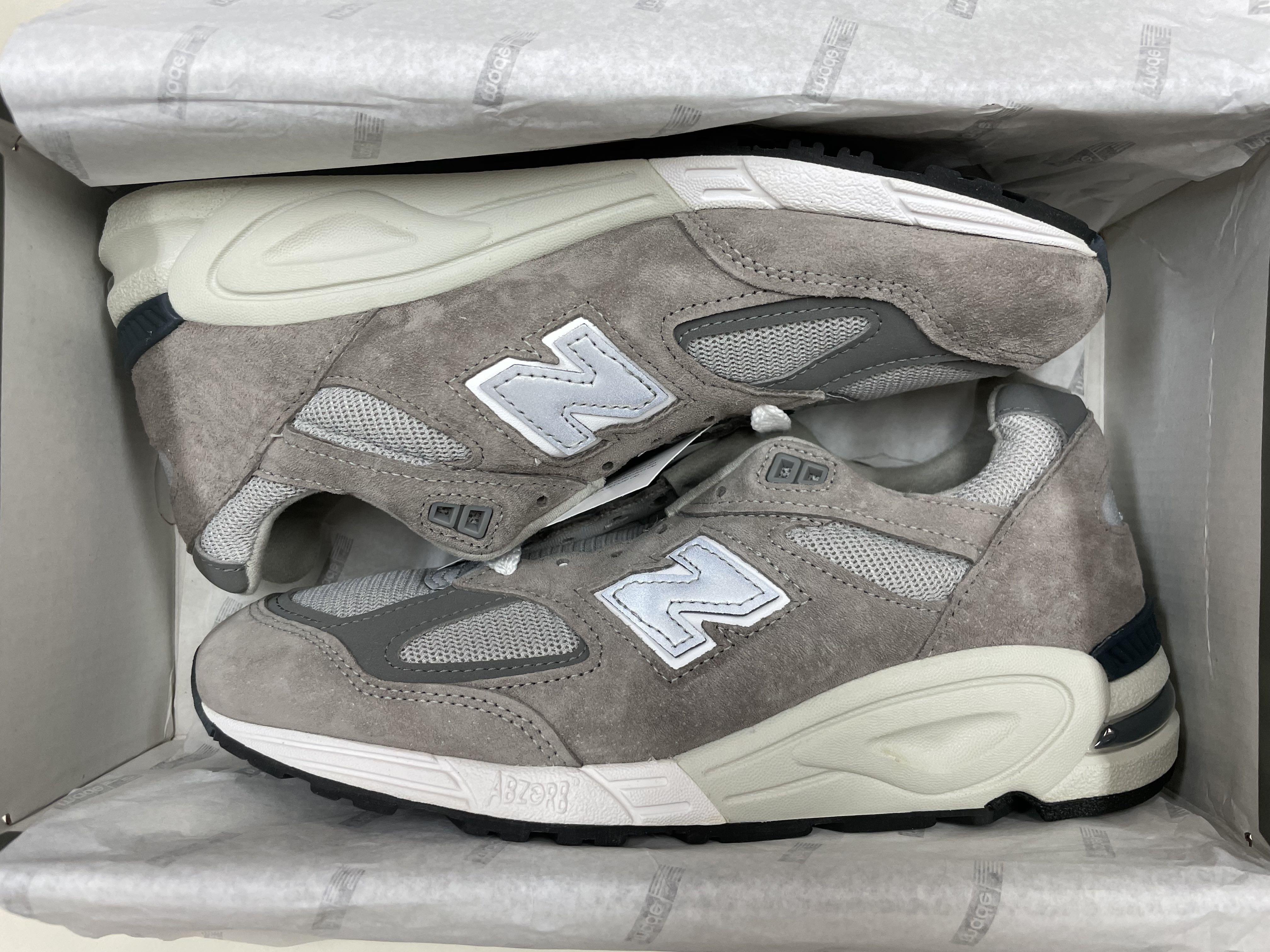 New balance 990v2 bring back discount