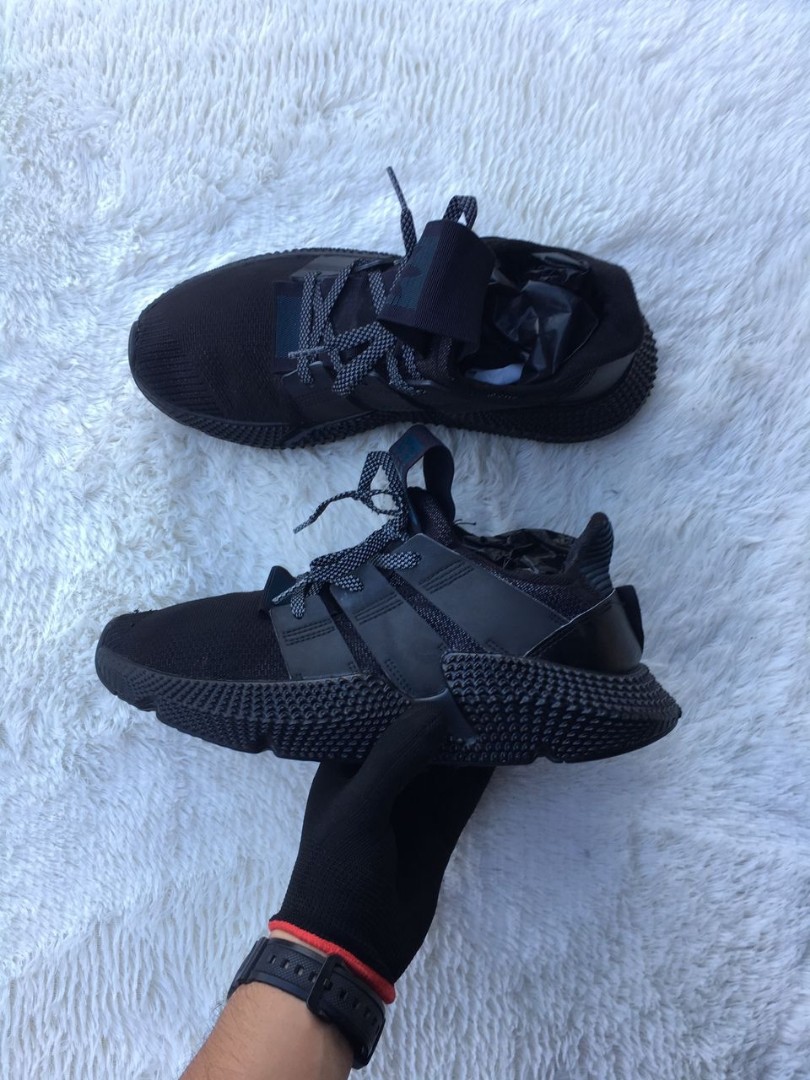 Adidas triple top black prophere
