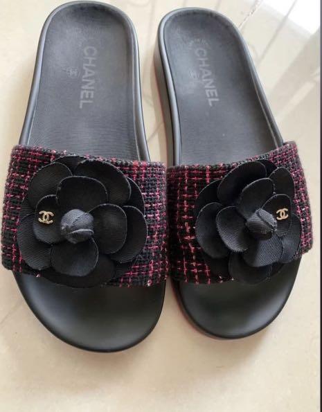 Chanel sale tweed slides