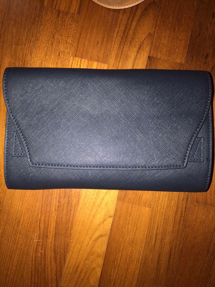 Bag / Clutch from Starbucks, Women's Fashion, Bags & Wallets, Cross