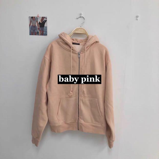 INSTOCK/PO] Brandy Melville Carla Hoodie oversized/regular fit, Women's  Fashion, Coats, Jackets and Outerwear on Carousell