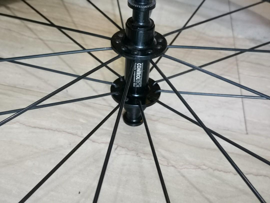 Controltech 451 wheelset with Panaracer tyres