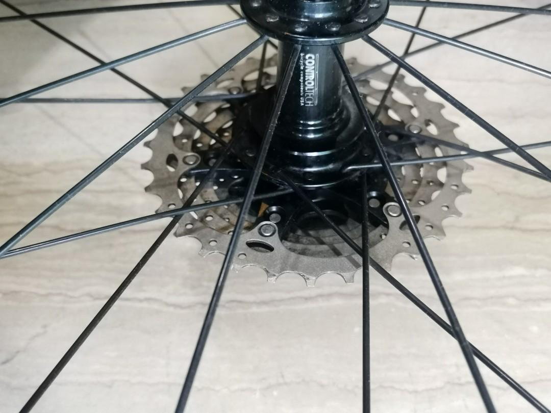 Controltech 451 wheelset with Panaracer tyres