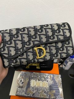 (Category: ) located in . Submitted by Secondhandstore19 (Listing ID 1111751160, Image 1). Description: .