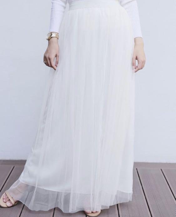 Tulle skirt kl top