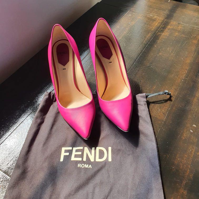 Fuschia pink pumps on sale