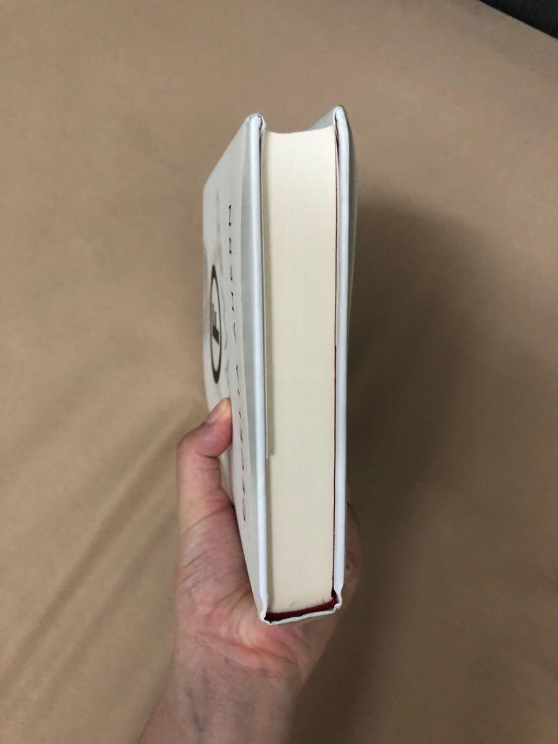 Flawed (Category: Storybooks) located in Petaling Jaya. Submitted by syfr4na (Listing ID 1111781264, Image 3). Description: Read once 10/10 Kindly dm for more picture :).