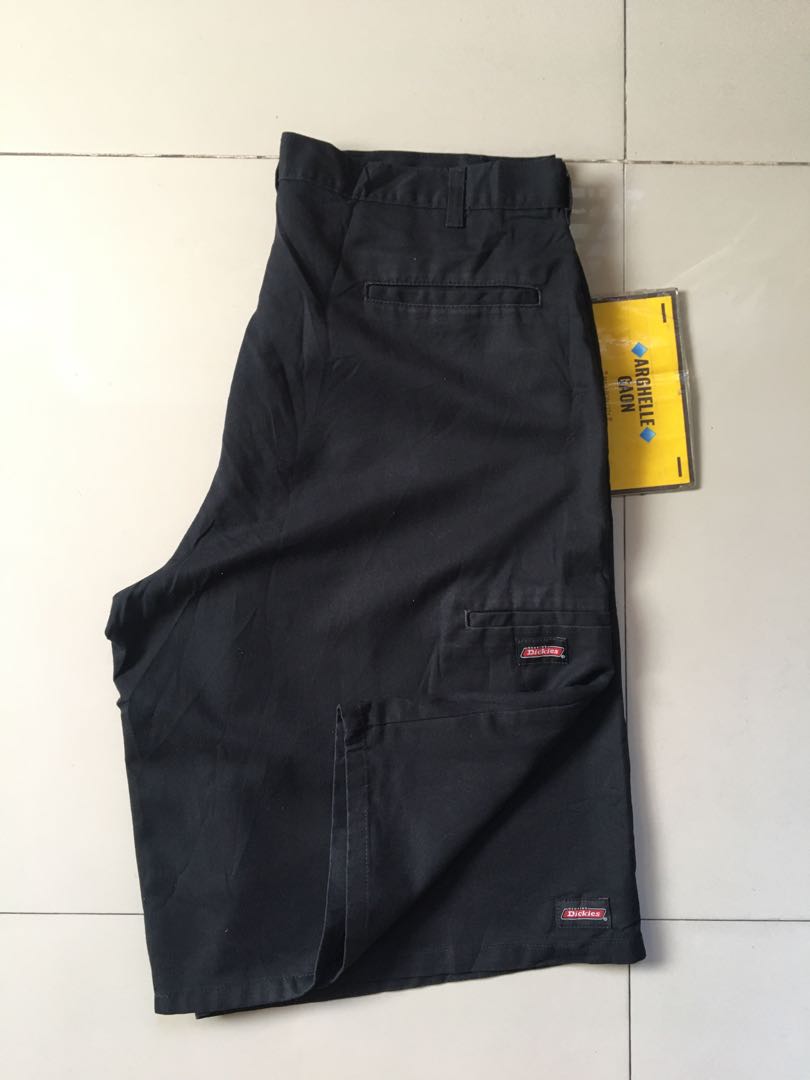 Genuine Dickies Loose Fit Shorts W36 L24.5 Men s Fashion Bottoms