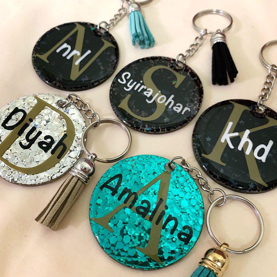 Glitter acrylic keychain outlet