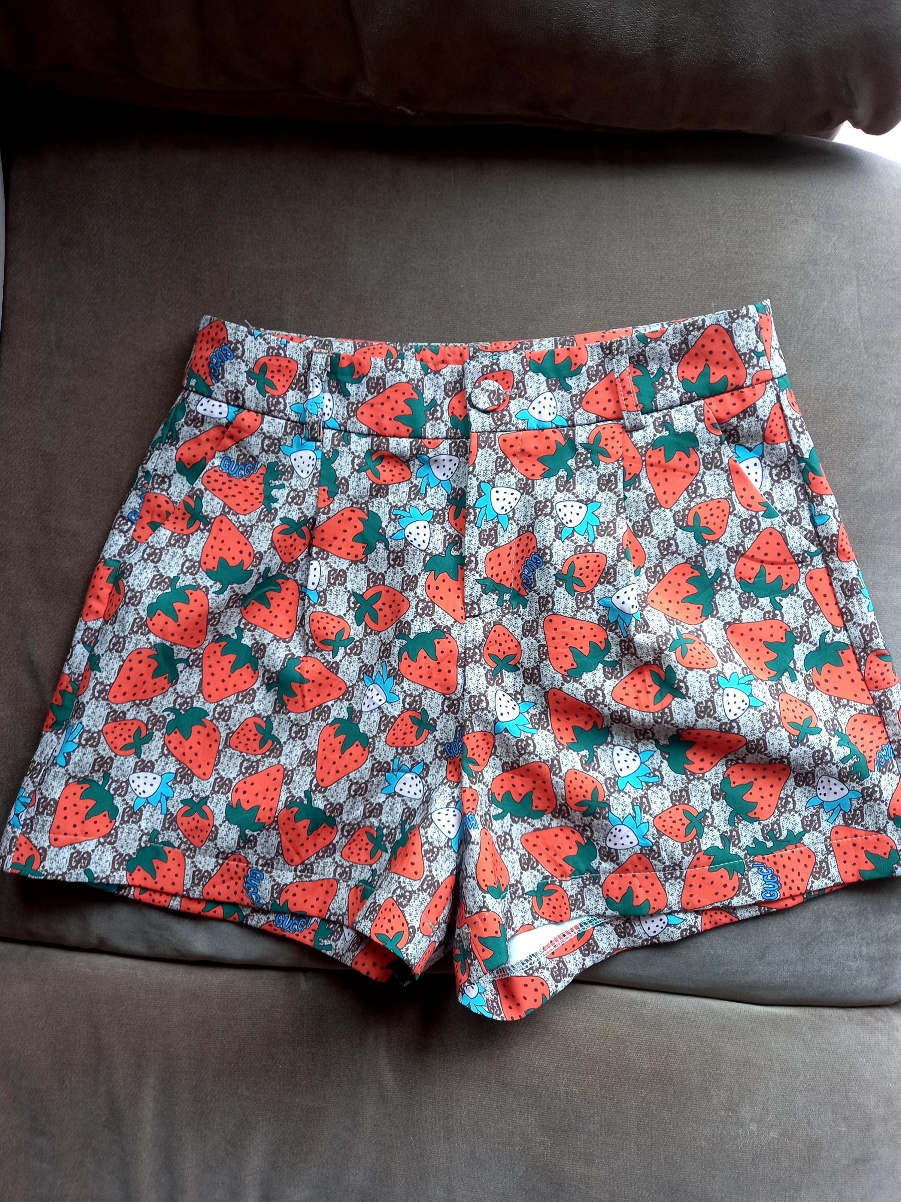 Gucci strawberry shorts new arrivals