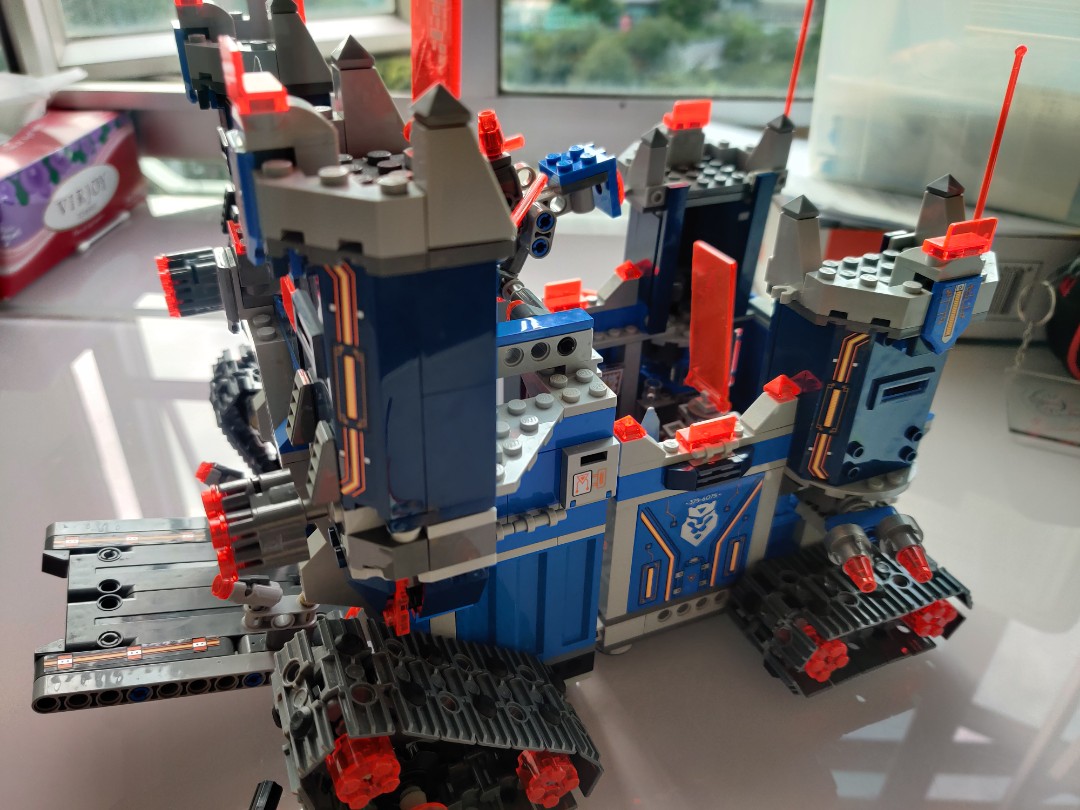 Lego 70317 二手nexo knights fortrex castle 騎士移動城堡, 興趣及 