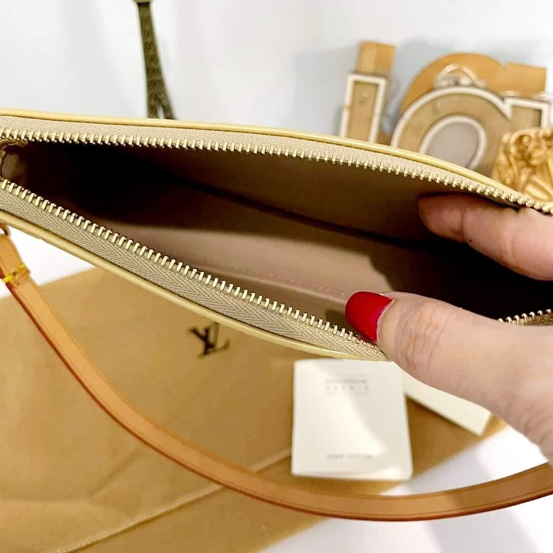 💯 AUTHENTIC LV VERNIS LEXINGTON POCHETTE, Luxury, Bags & Wallets on  Carousell