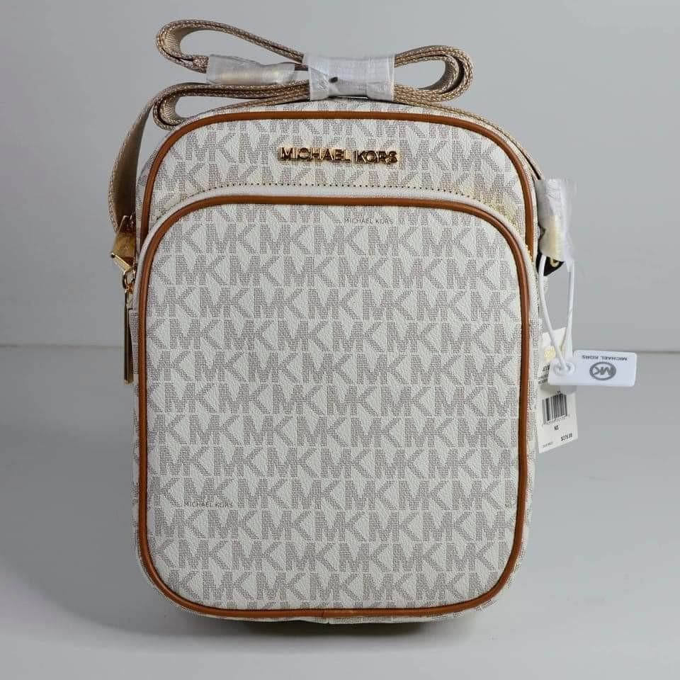 Michael Kors Jet Set Travel Medium Logo Crossbody Bag - Vanilla