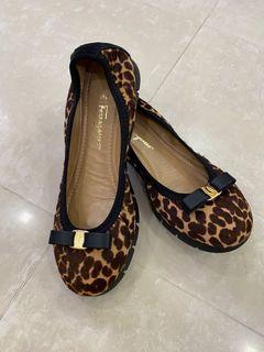 Authentic MY Ferragamo leopard print flats