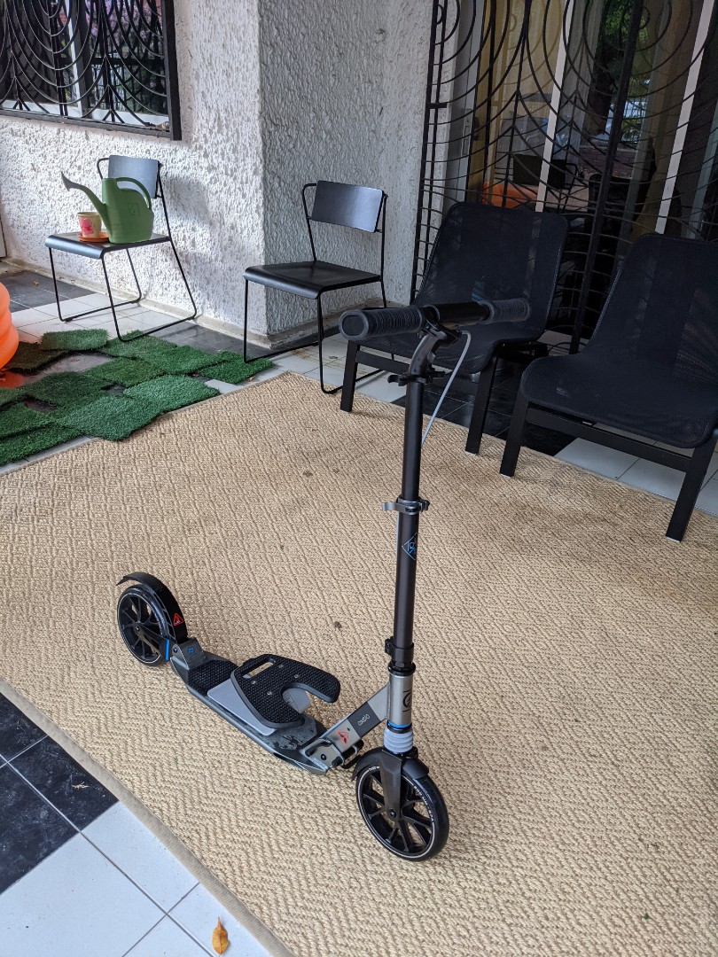 Oxelo town 7 kick scooter with child stand, Sports Equipment, Bicycles & Parts, Bicycles on