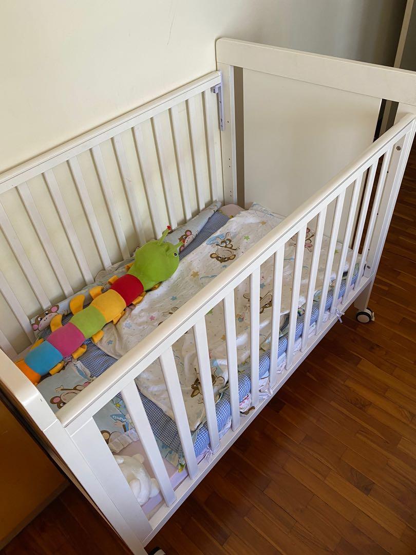 Puku baby cot sale