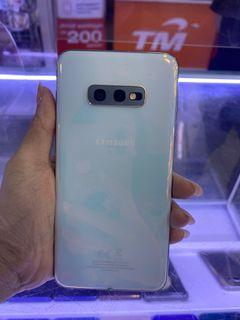 Samsung Galaxy S10E white