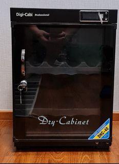 Selling dry cabinet Digi-cab DHc-40 (50l)