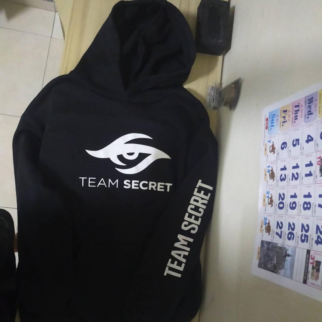 Team secret deals hoodie