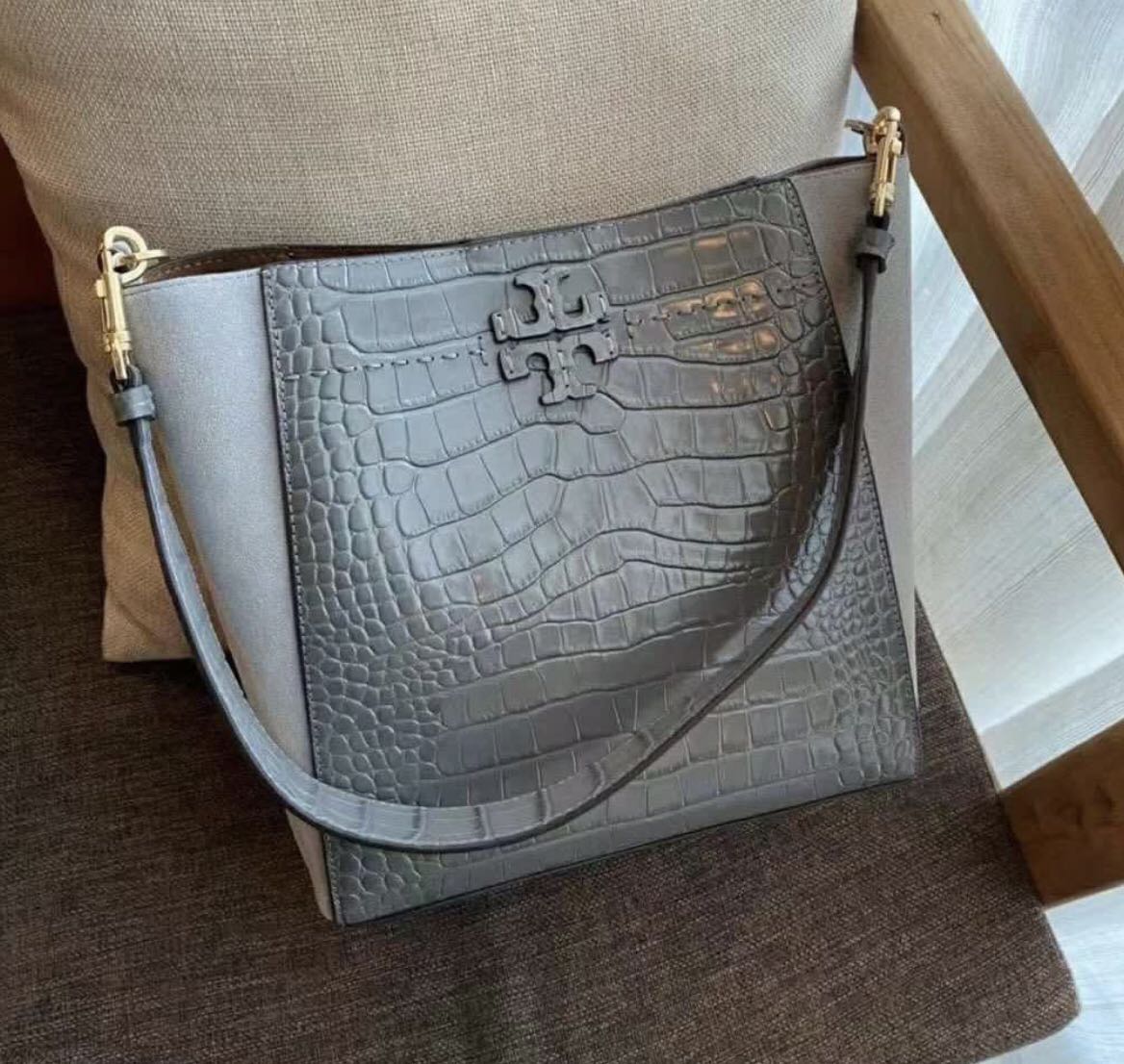 Tory burch miller embossed hobo sales