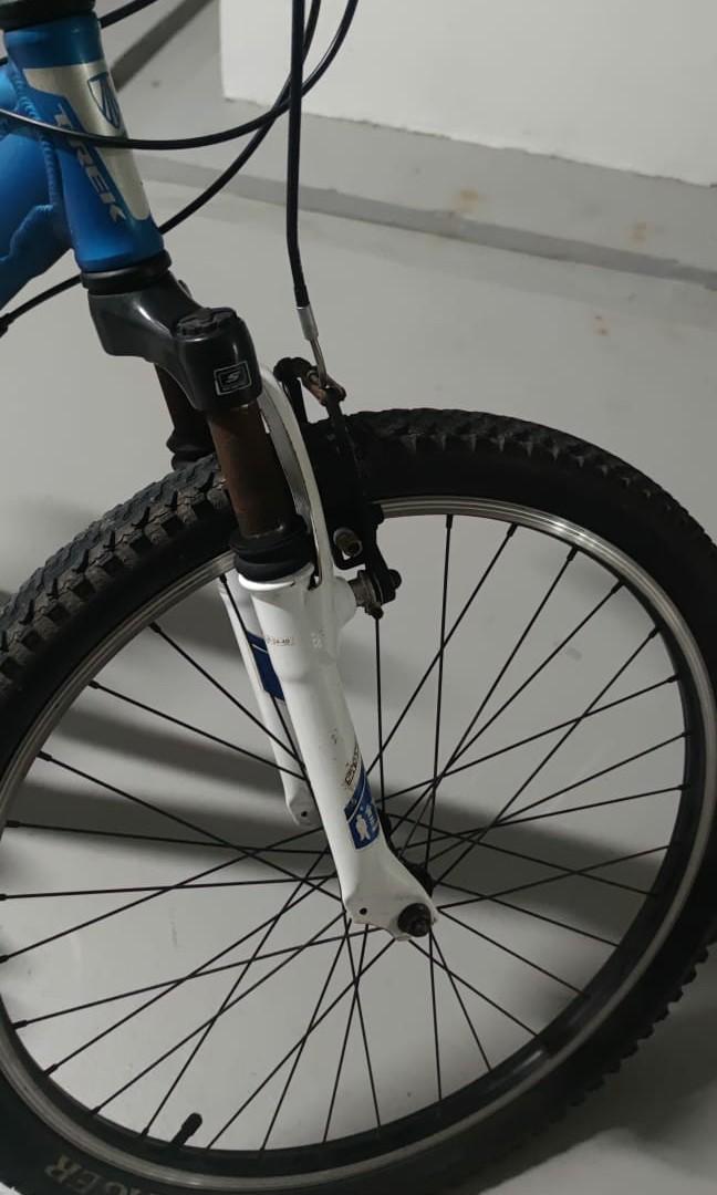Trek MTT 220 Sports Equipment Bicycles Parts Bicycles on Carousell