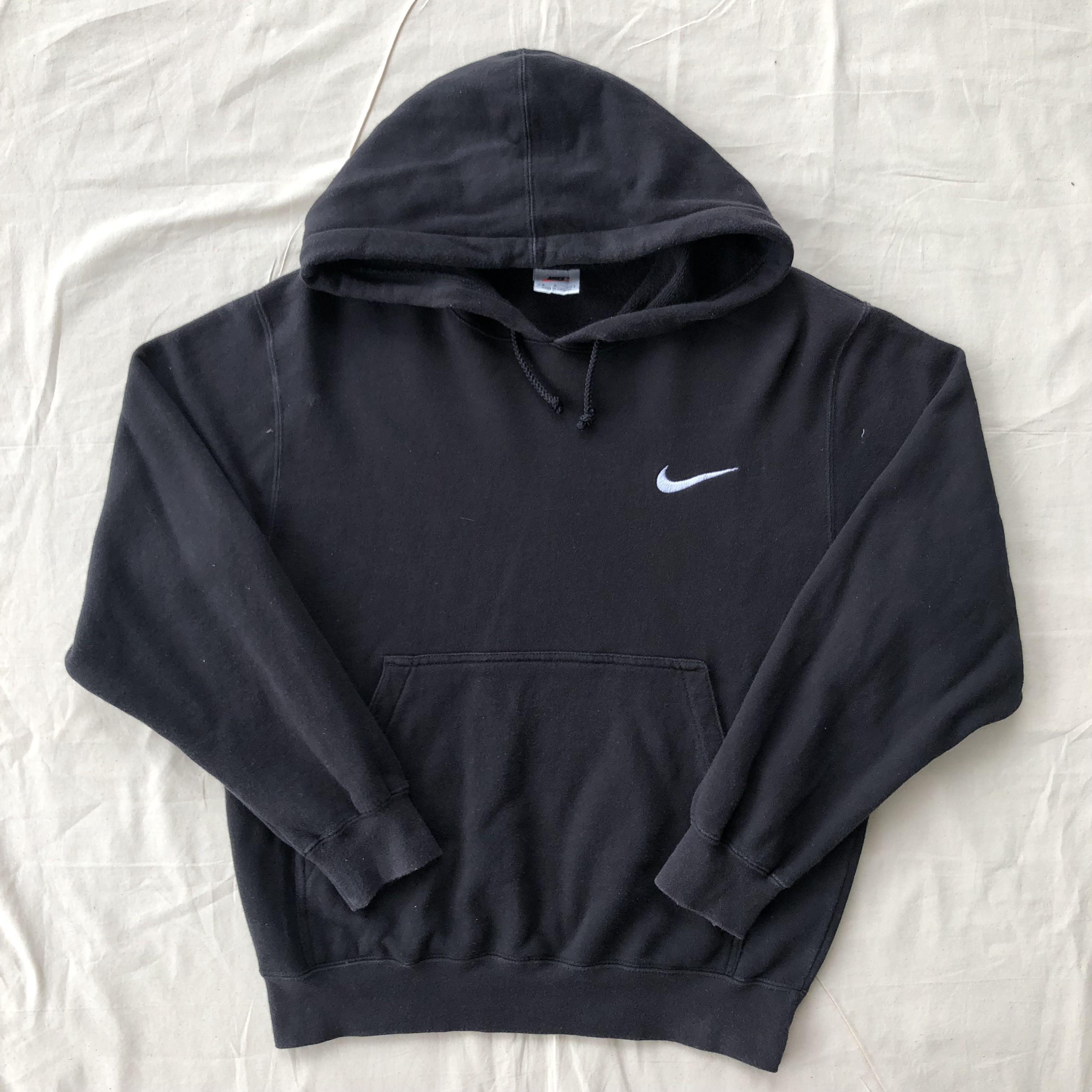 VINTAGE NIKE SMALL SWOOSH HOODIE