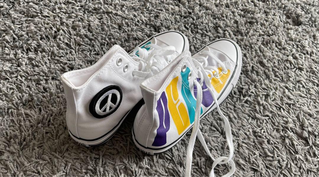 Converse all star outlet peace and love