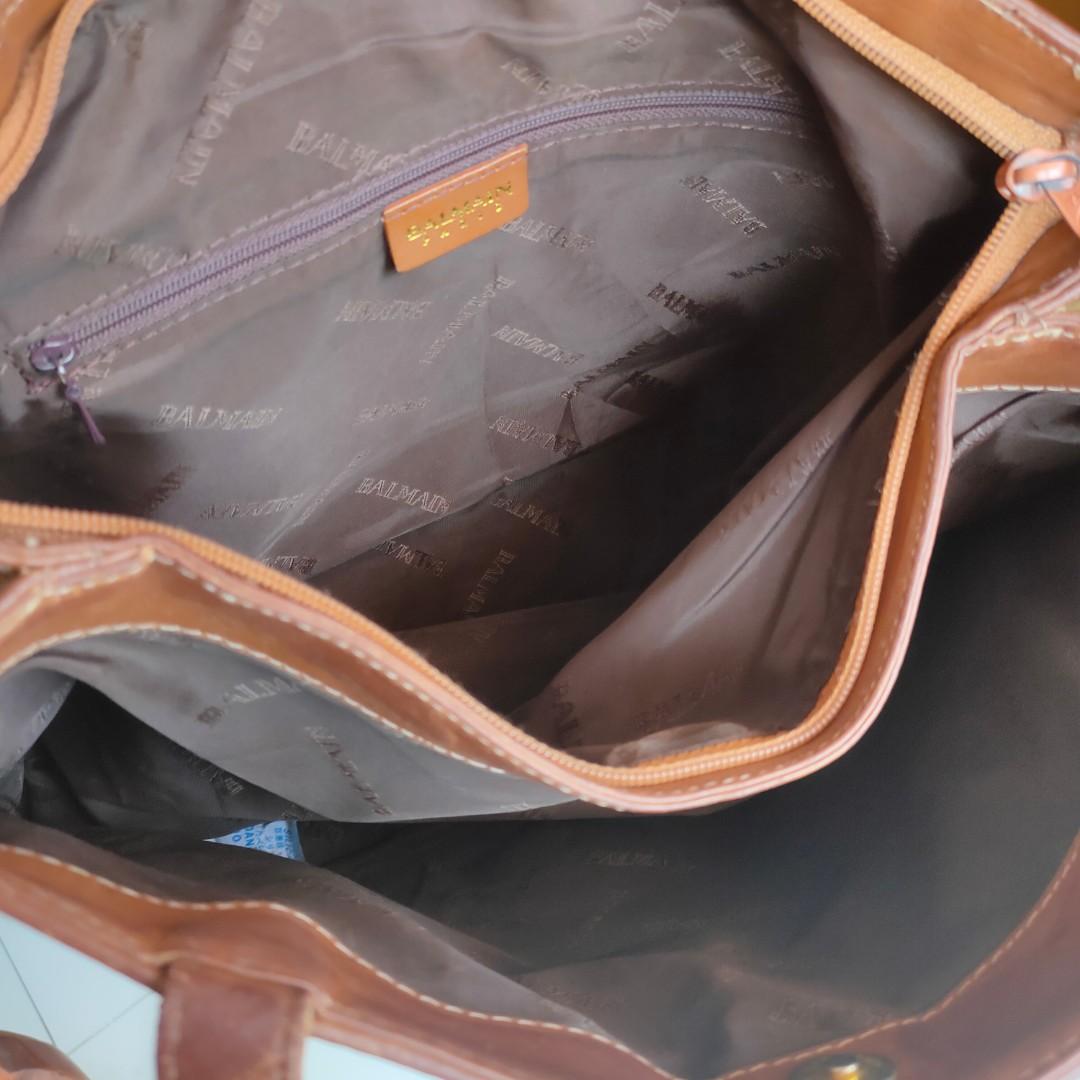 ❤️ Balmain Paris (Category: Luxury Bags & Wallets) located in Muntinlupa City. Submitted by cassava_ph (Listing ID 1112076204, Image 3). Description: Balmain Paris long handle shoulder bag. This is a preloved bag so please examine all the photos first. All flaws are minor..