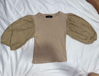 (Category: ) located in . Submitted by preloved.by.angeltamara (Listing ID 1112067129, Image 1). Description: .