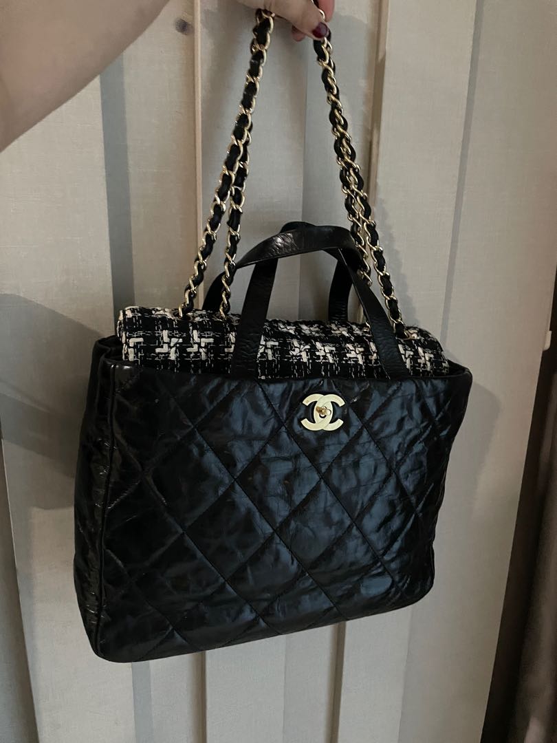 Chanel Black Glazed Distressed Leather And Tweed Soho Portobello Tote Bag,  Luxury, Bags & Wallets On Carousell