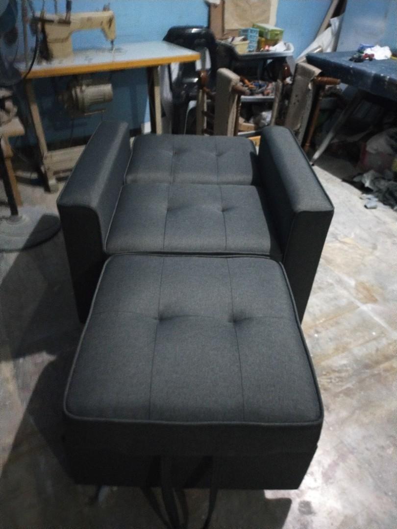 E.C carlos decor and general upholstery (Category: Sofas) located in Manila. Submitted by olxph_102891822 (Listing ID 1112072423, Image 3). Description: we do accept customize sofa set, reupholstery sofa set, revarnish, duco paint, curtains and combi blinds we also accept home service look for : Manny Carlos cell no. 09953391822.