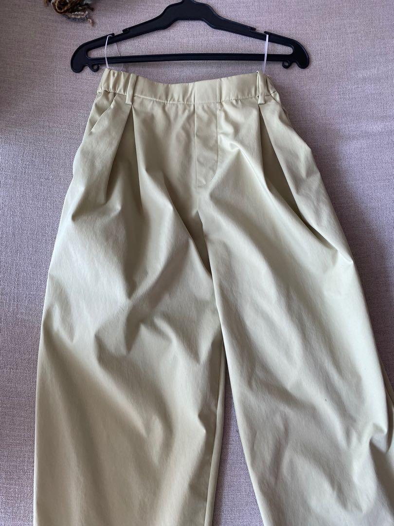 Harlan & Holden lime green culottes (Category: Other Bottoms) located in Makati City. Submitted by dmc718 (Listing ID 1111915441, Image 1). Description: Garterized waist. Fits around 26-27 waist RFS decluttering .