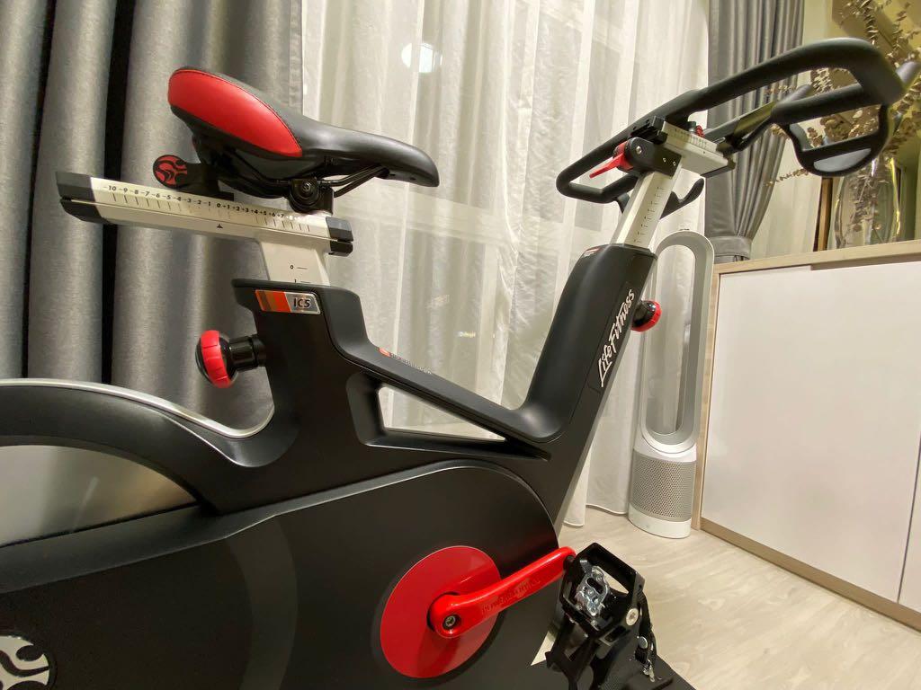 Bicicleta spinning 2025 life fitness ic5