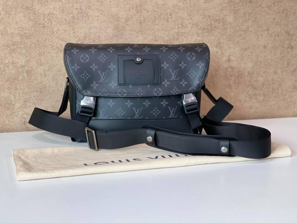 Louis Vuitton voyager Messenger Bag M40511 - luxuriaworld