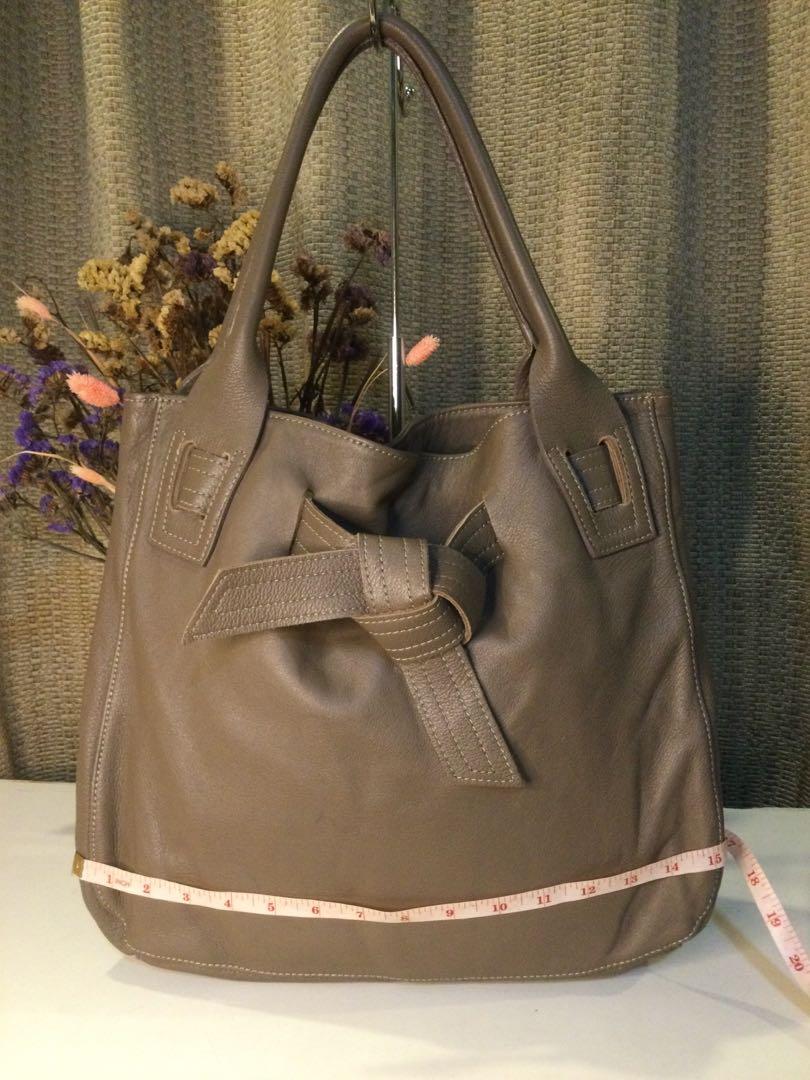 Dereon Beyonce Purse Patent Tote Shoulder Bag Brown Gold Inner Lining