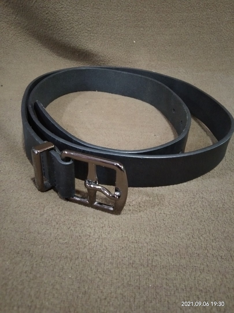 Next reversible belt clearance
