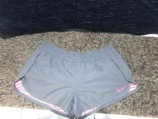 (Category: ) located in . Submitted by ggapparels (Listing ID 1111919534, Image 1). Description: .