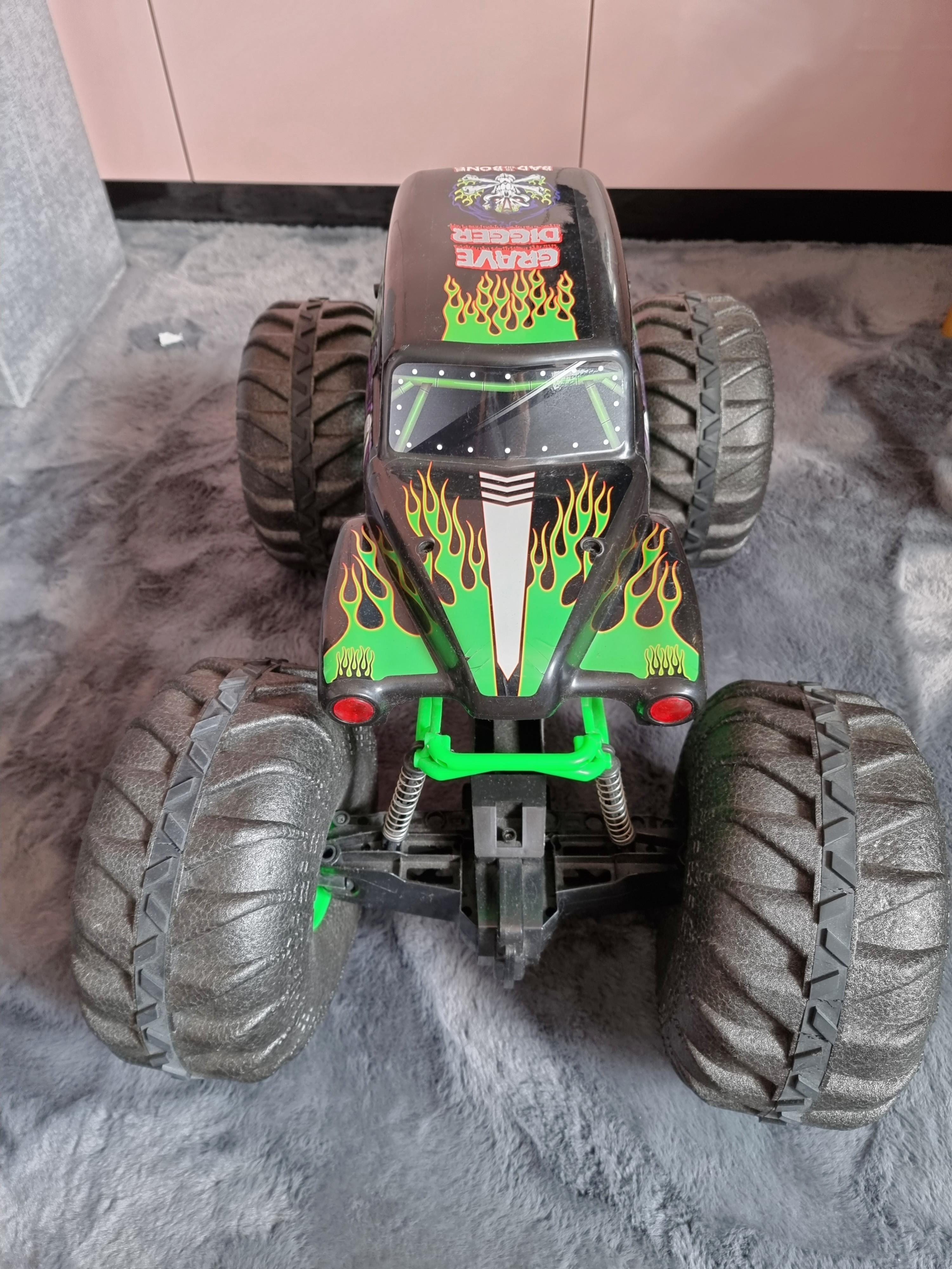 RC MEGA GRAVE DIGGER, Hobbies & Toys, Toys & Games on Carousell