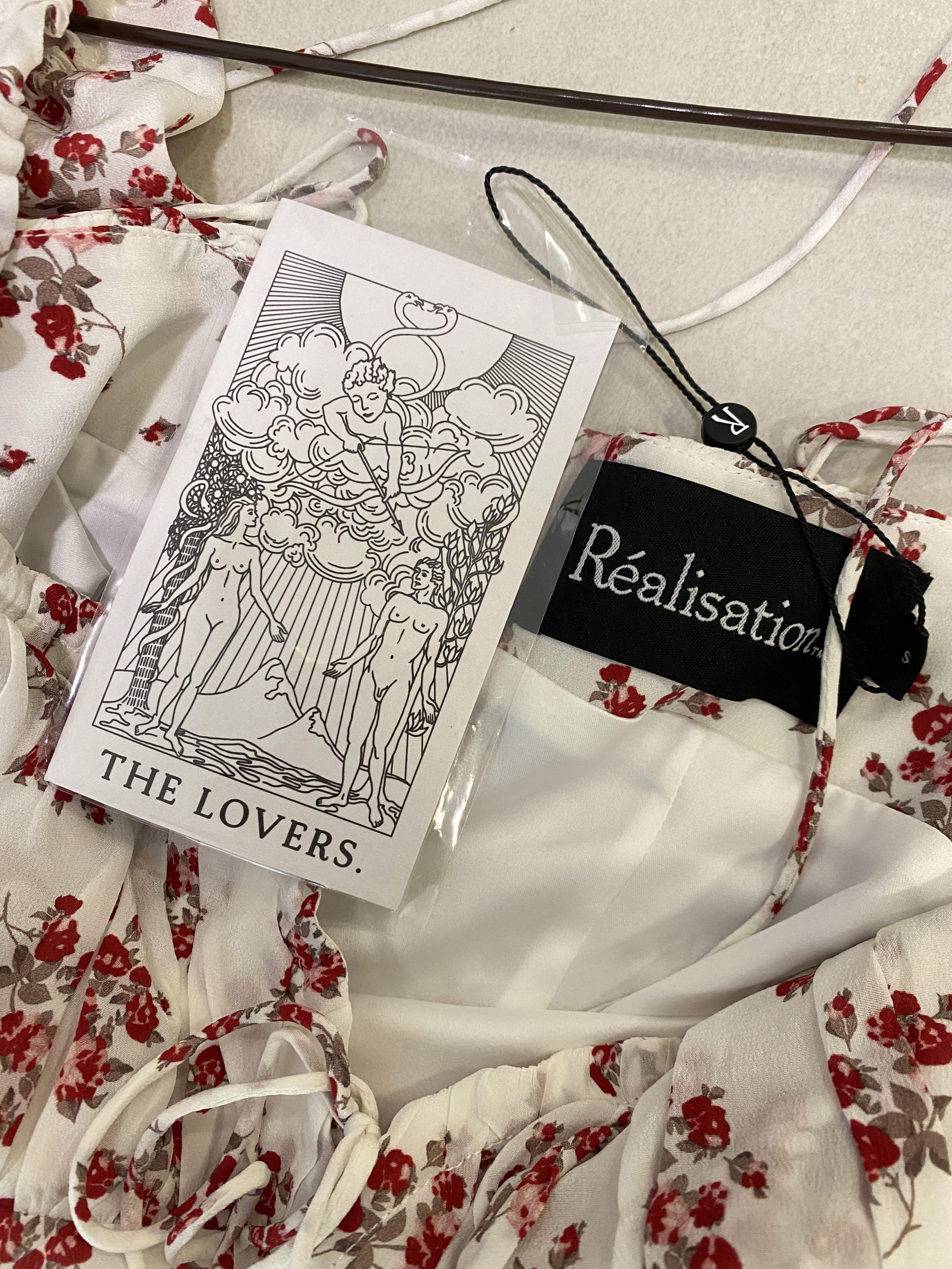 Realisation par venus dress newspaper on sale