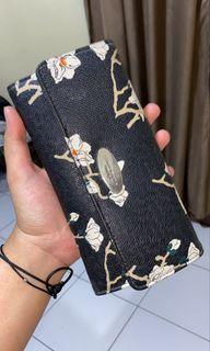 Shopie Martin wallet (2020)