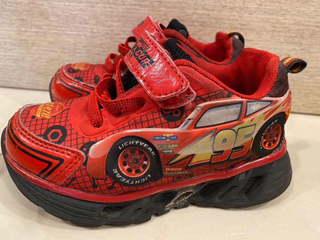 Lighting discount mcqueen skechers