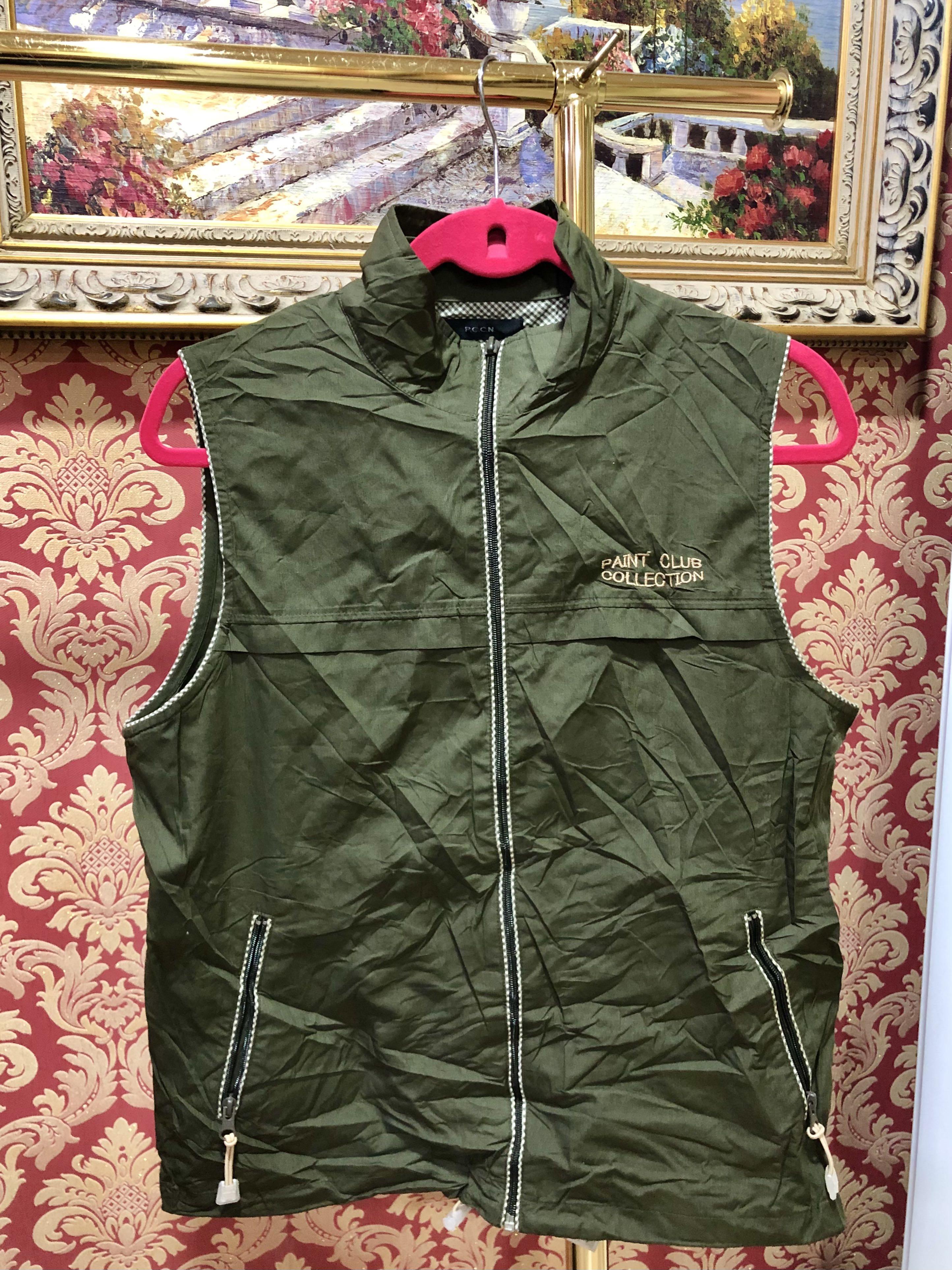 Army green deals sleeveless jacket