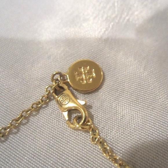 Tory burch hotsell raised logo rosary